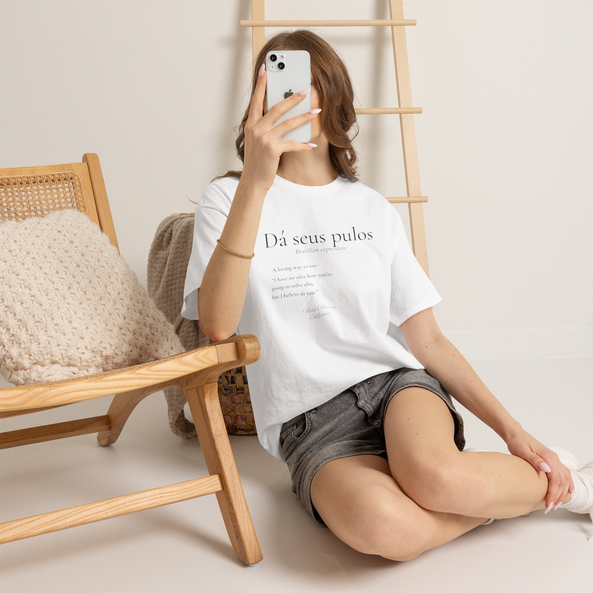 Dá seus pulos definition tee | T-Shirt, minimalist text design